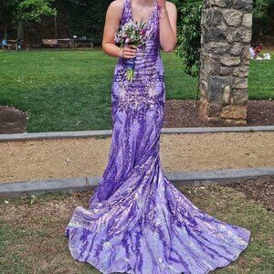 Excellent/like new condition Alyce Paris Prom 61657 - purple dress Size 0